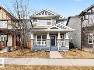 1530 Chapman Way SW, Edmonton, AB T6W 0Z1