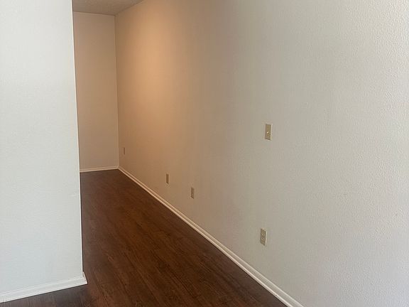 4th image of 2520 Wisconsin Ave