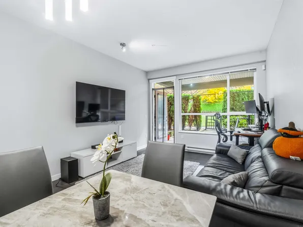 607 Cottonwood Ave #113, Coquitlam, BC V3J 0H1