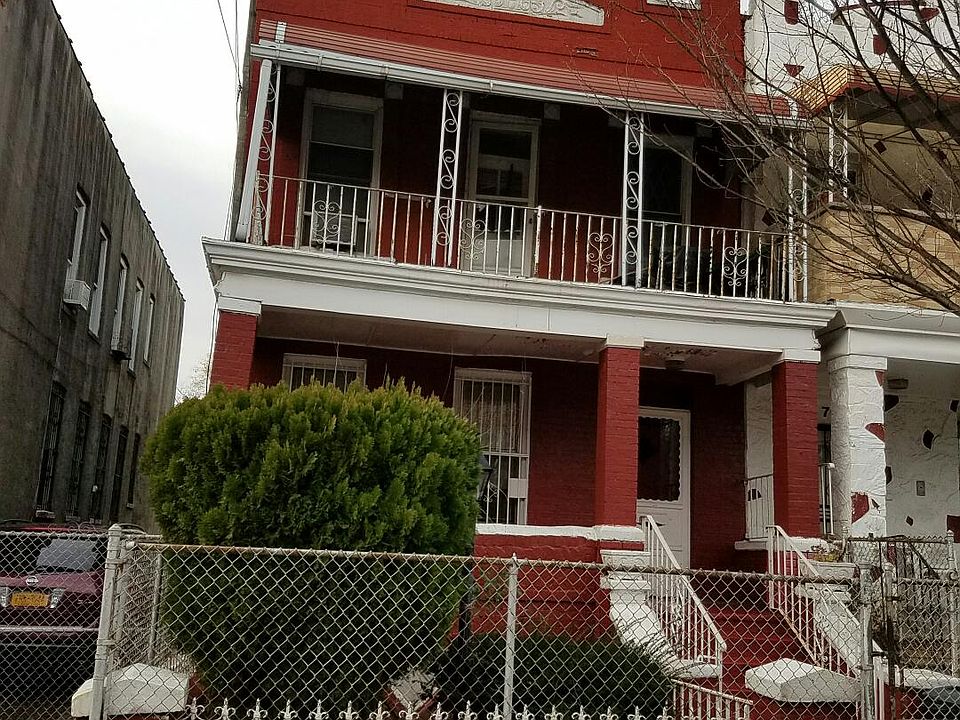 2nd image of 768 Hopkinson Ave