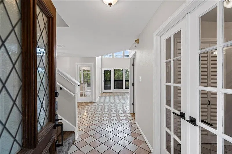 3 bed, 2.5 bath, 1722 sqft, $3,000 — Photo 4
