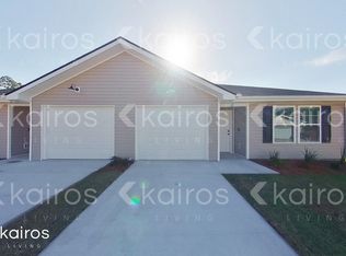 19 Cottage Grove Dr, Brunswick, GA 31525