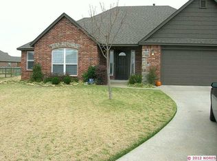 1917 W Woodbury St N, Broken Arrow, OK 74012