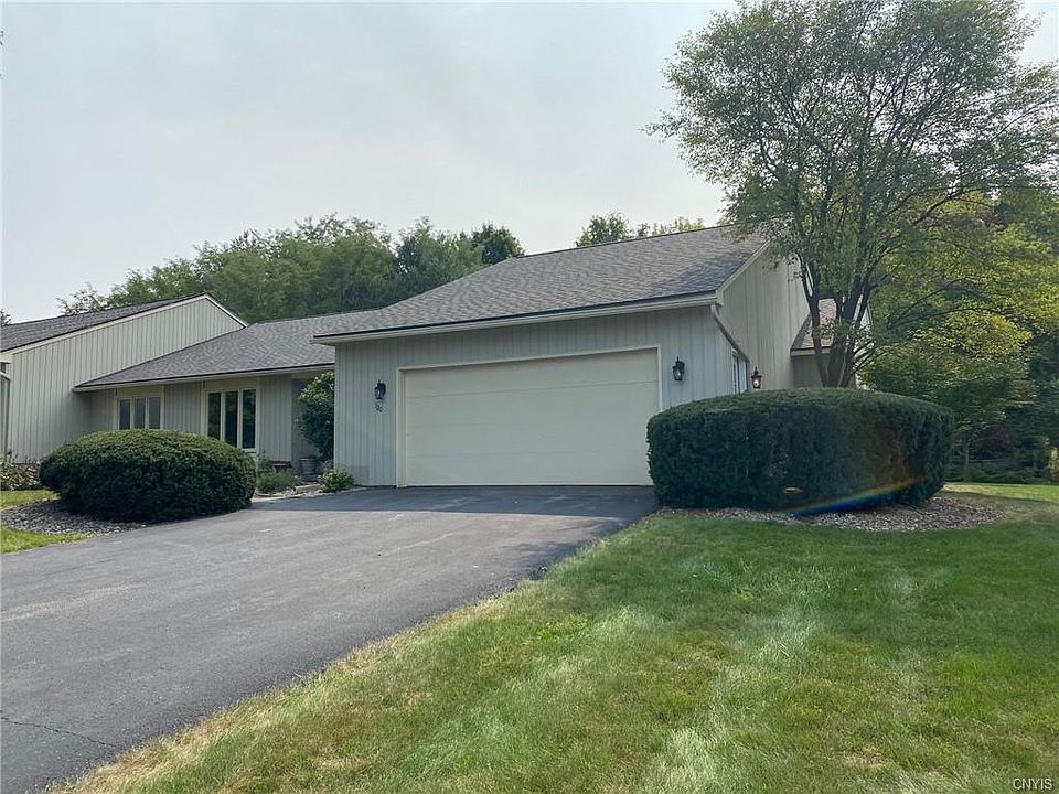 1st image of 120 Spyglass Ln