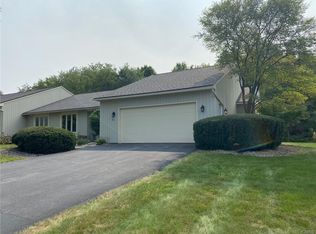 120 Spyglass Ln, Fayetteville, NY 13066