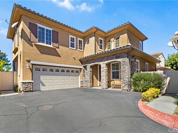 20425 Victory Ct, Santa Clarita, CA 91350