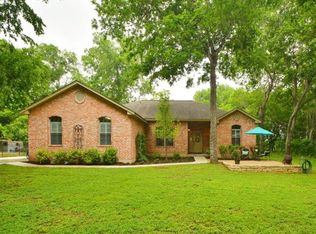 269 Turtle Ln, Seguin, TX 78155