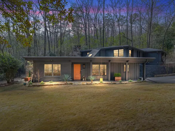 3604 Locksley Dr, Mountain Brook, AL 35223