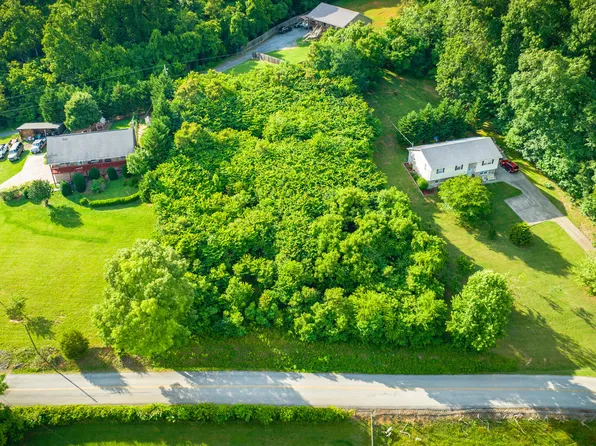 408 Cedar Branch Rd, Kingsport, TN 37664