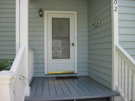 2nd image of 1220 Palmetto Ct