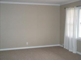 6036 Ruggles St, Omaha, NE 68104