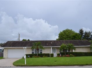 5817 8th Avenue Dr W, Bradenton, FL 34209