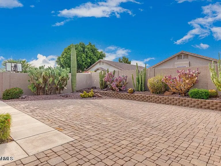 8190 W Behrend Dr — Photo 26