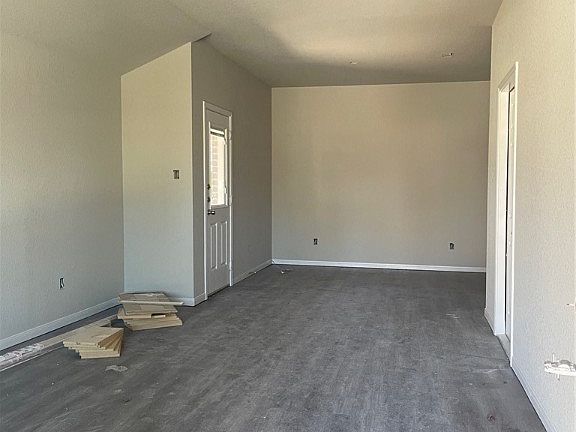 3rd image of 110 W Beeline Ln