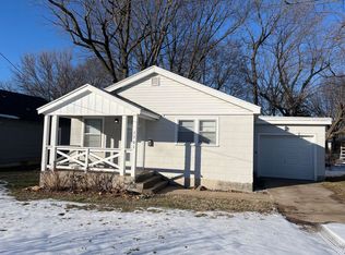 1701 E Blaine St, Springfield, MO 65803