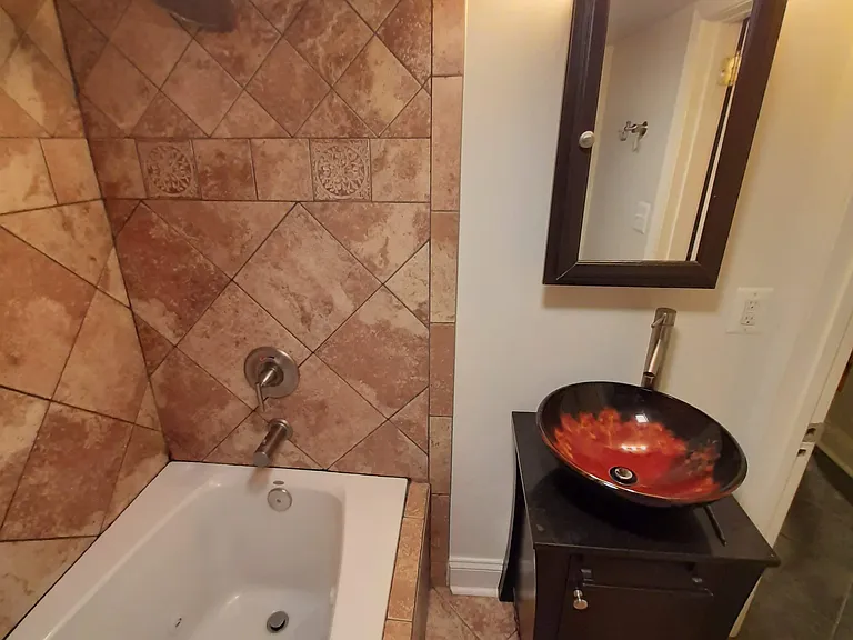 2735 Sherman Ave NW — Photo 15
