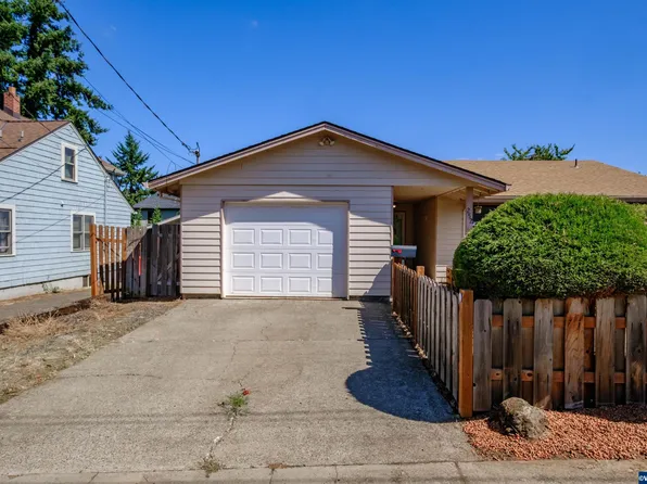 252 S Church St, Silverton, OR 97381