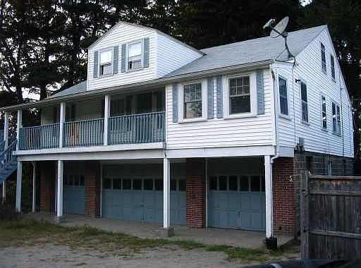2nd image of 1754 Lonsdale Ave