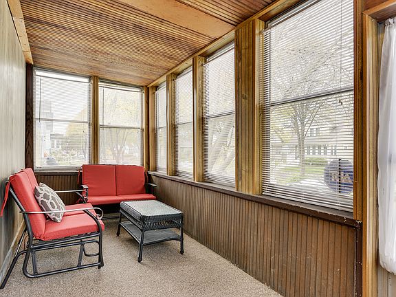 4th image of 1172 Ross Ave