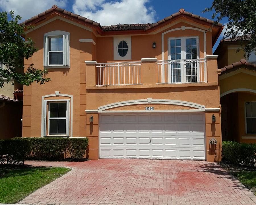 1st image of 8534 NW 114th Ct