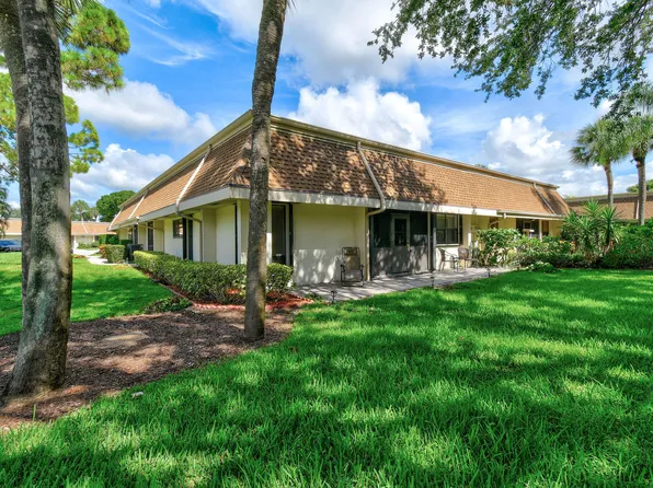 107 Half Moon Circle #C, Jupiter, FL 33458
