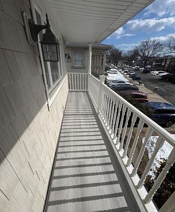 4th image of 47 Carpenter Ave #2