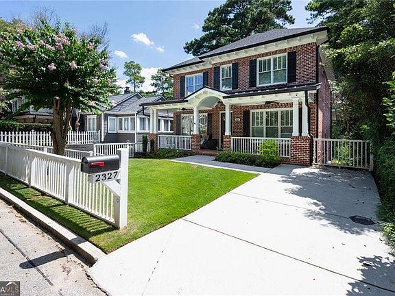 3rd image of 2327 Shenandoah Ave NE