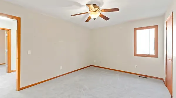 10210 Clear Creek Ct — Photo 5