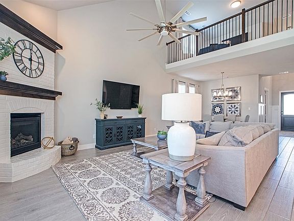 2nd image of 1116 Bluestem Dr