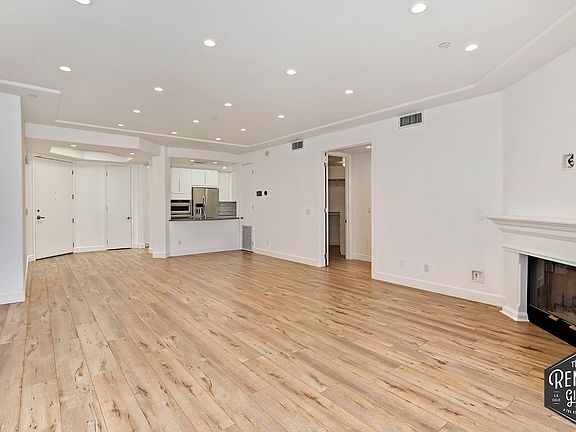 5th image of 1875 S Beverly Glen Blvd APT 405