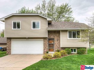 7738 S 30th St, Bellevue, NE 68147