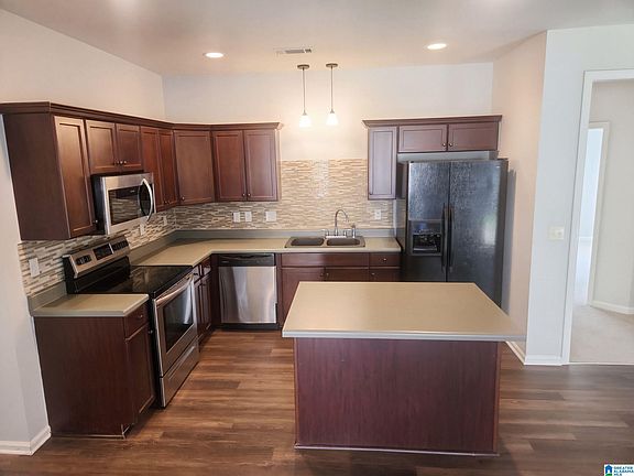 2nd image of 4233 Sierra Way