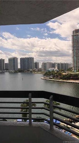 1st image of 3605 N Country Club Dr