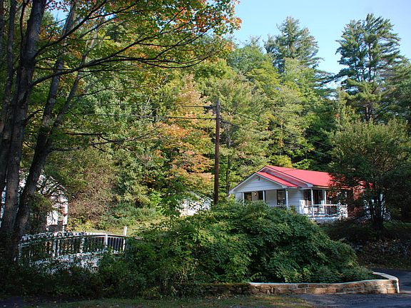 5th image of 412 Alden Ave