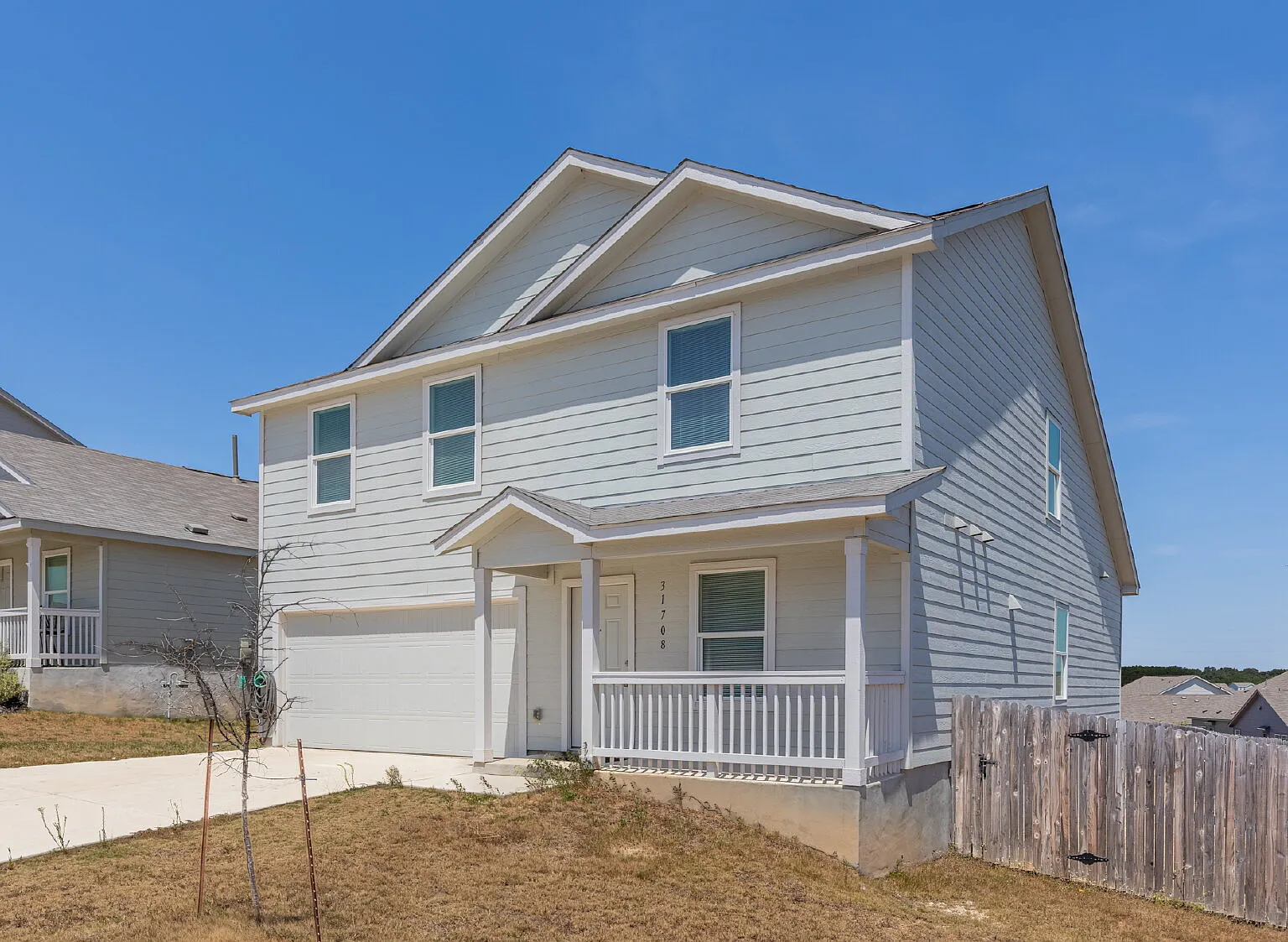 4 bed, 2.5 bath, 1874 sqft, $1,995 — Photo 3