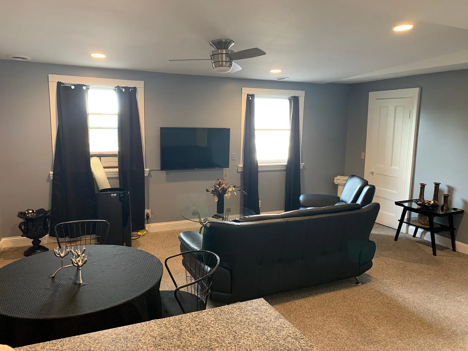 2 bed, 1200 sqft, $1,650 — Photo 1
