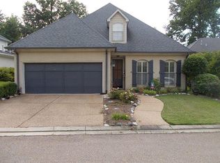 203 Saint Charles Pl, Vicksburg, MS 39180