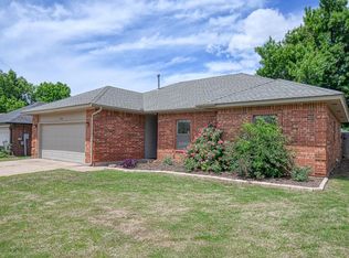 1725 Ryan Way, Edmond, OK 73003