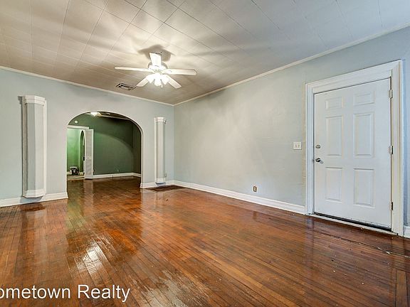 4th image of 1701 NW 39th St #8860151