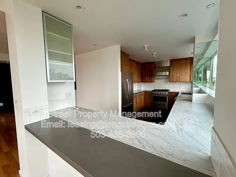 300 NW 8th Ave #902 — Photo 11