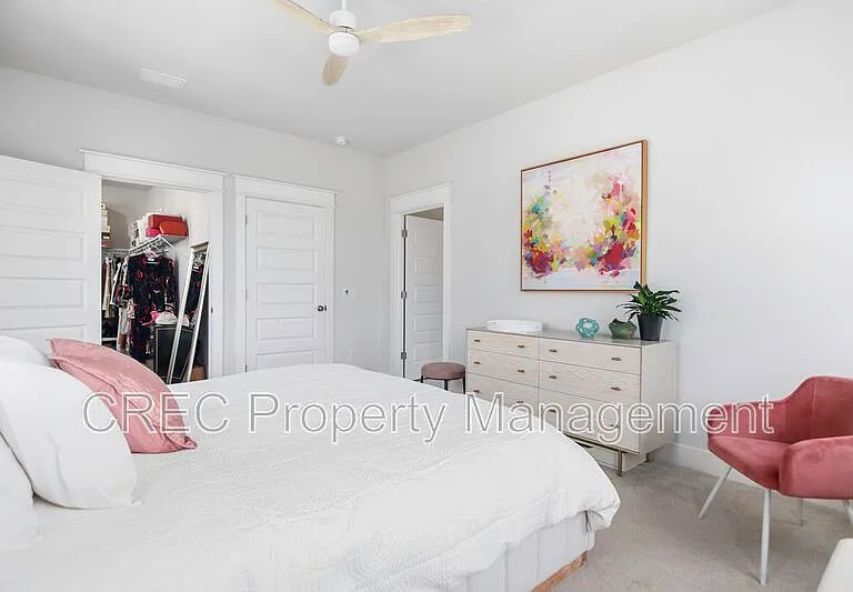 1636 Florentia St — Photo 24