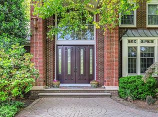 6 Magnolia Ct, Morristown, NJ 07960