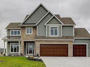 143 Lester Ct, Village of dousman, WI 53118