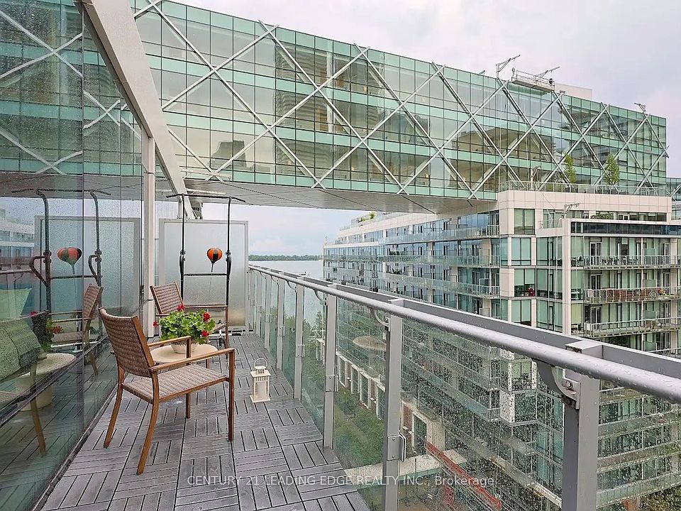 1st image of 39 Queens Quay E Unit 1036