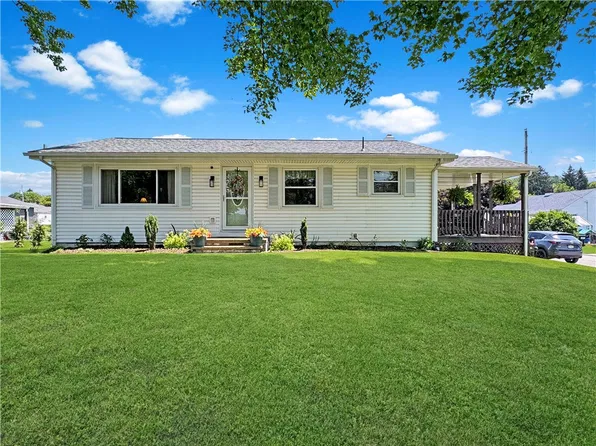 659 6th St, West Pittsburg, PA 16160
