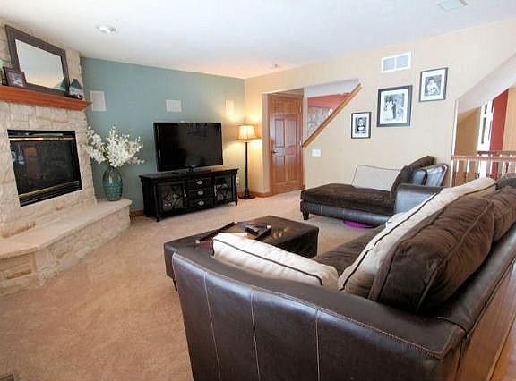 2nd image of 1709 Highlandview Dr