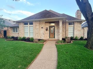 908 McCoy Dr, Irving, TX 75062