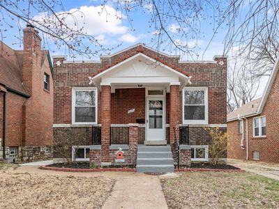 4352 Holly Hills Blvd, Saint Louis, MO, 63116