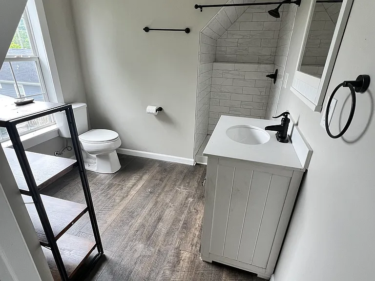 805 Mountain Creek Rd — Photo 15