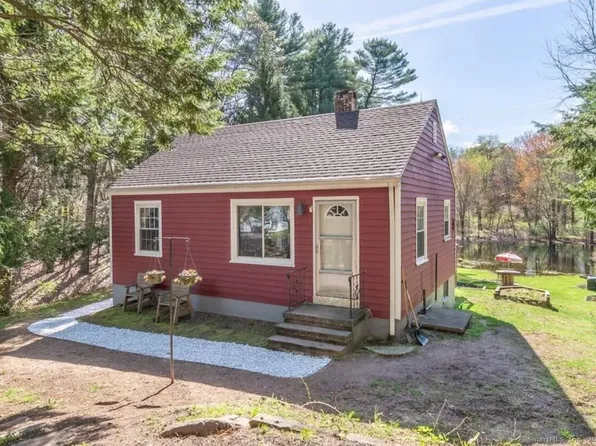 114 West Avon Road, Farmington, CT 06085